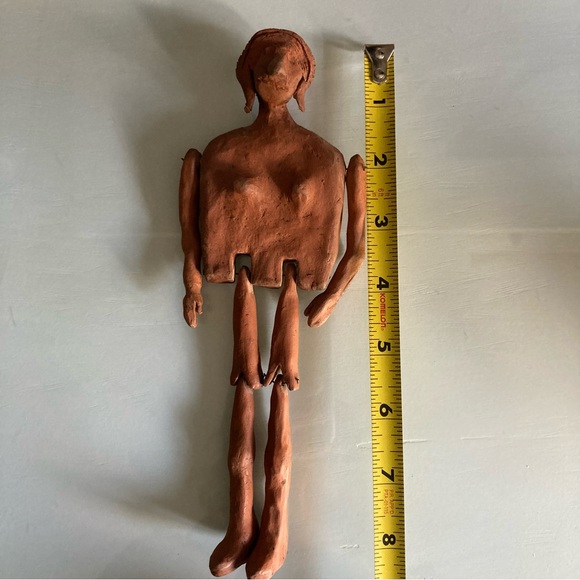 Handcrafted Clay Hinged Figural Sculpture - Picture 4 of 8